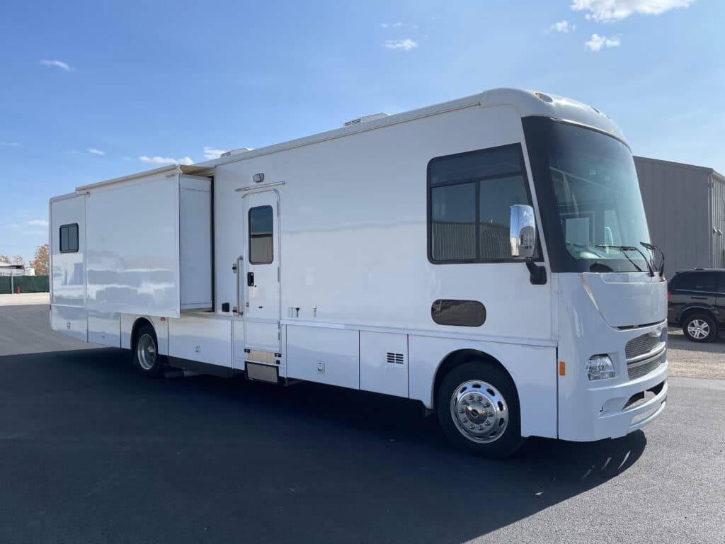 2018 Freightliner Farber bus