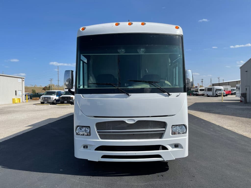 2018 Freightliner Mobile Medical Clinic - Image 3