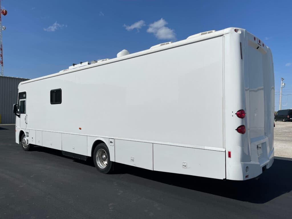 2018 Freightliner Mobile Medical Clinic - Image 5