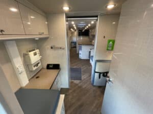 2018 Freightliner Mobile Medical Clinic - Image 9