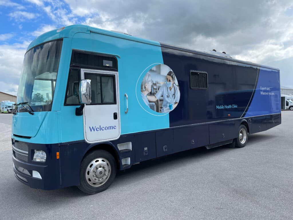 2018 Freightliner Mobile Medical Clinic - Image 2