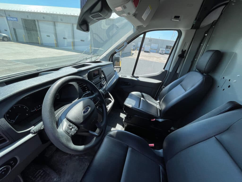 2021 Ford Transit Medical Clinic Van - Image 9