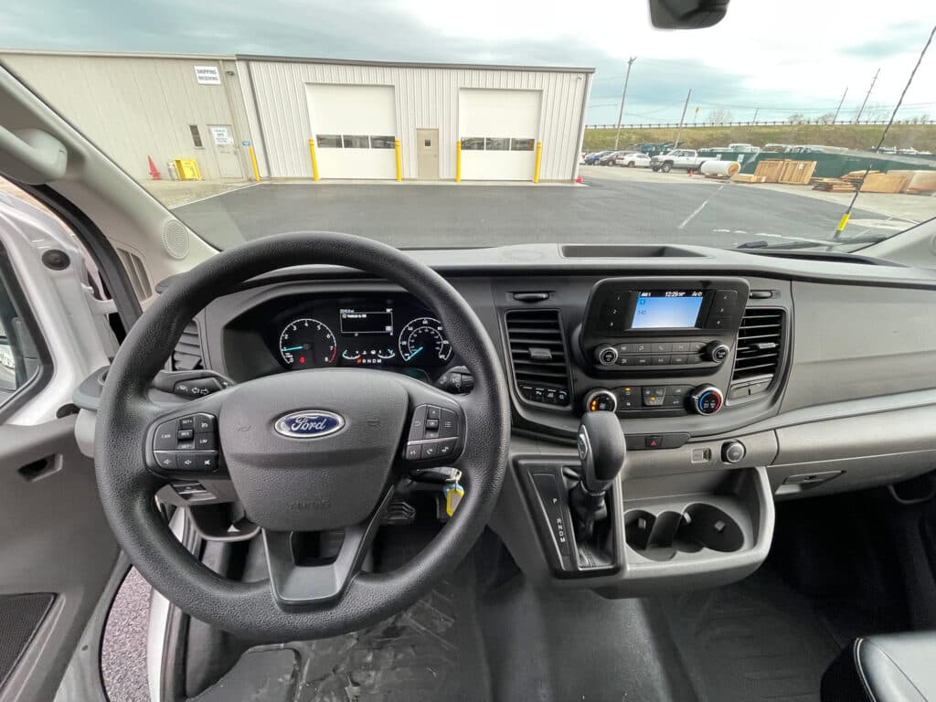 2021 Ford Transit Medical Clinic - Image 10