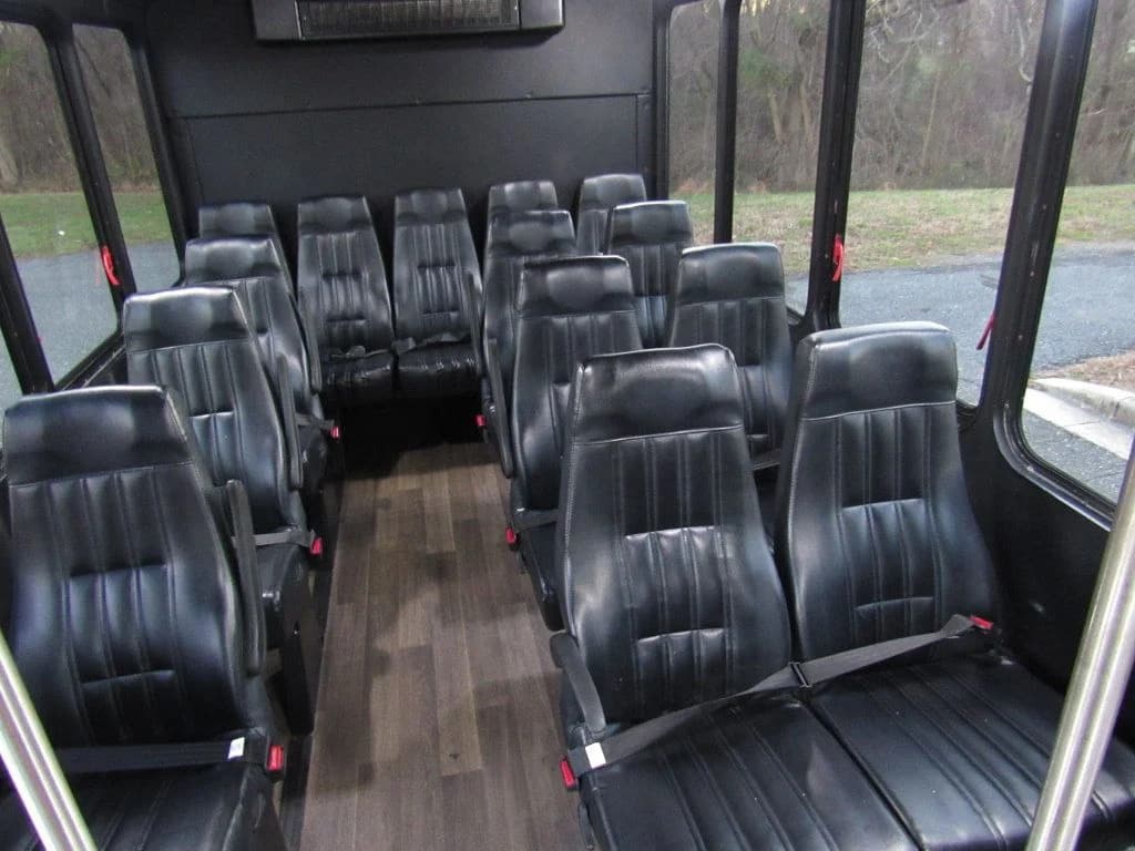 2019 Ford Transit El Dorado - Image 8