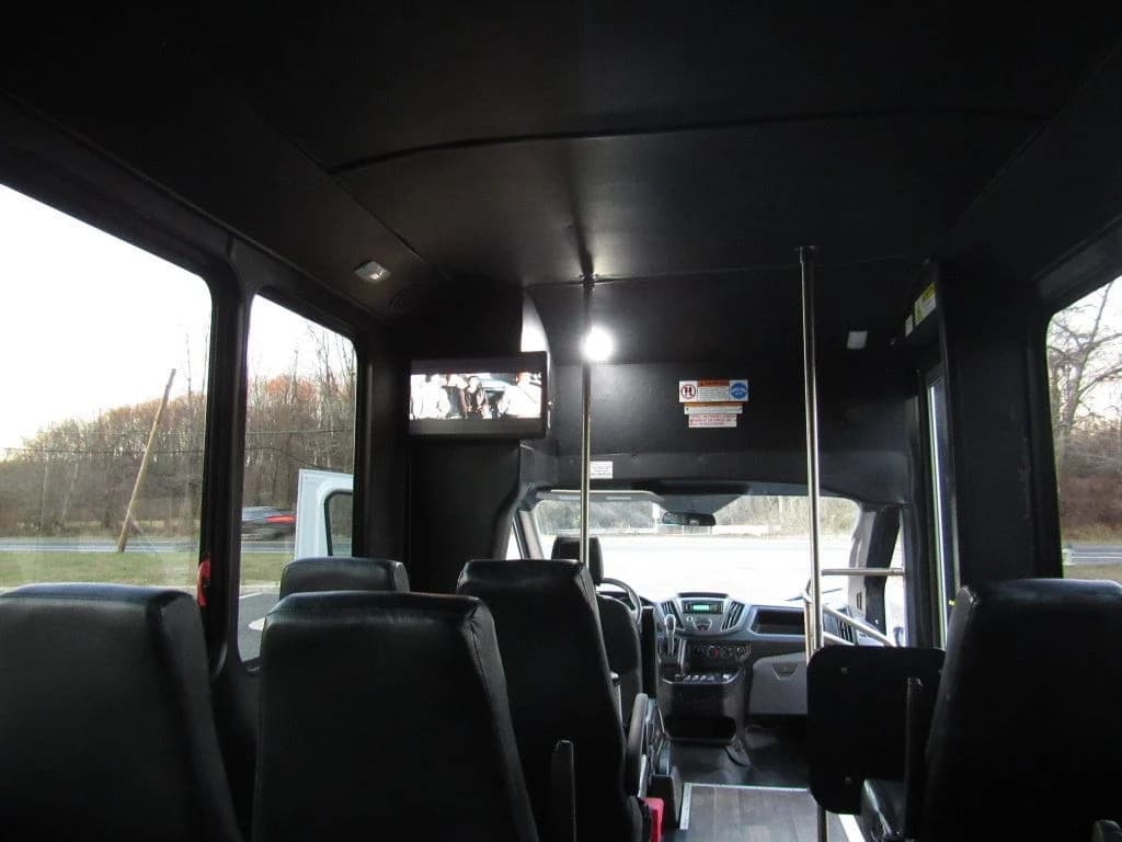 2019 Ford Transit El Dorado - Image 9