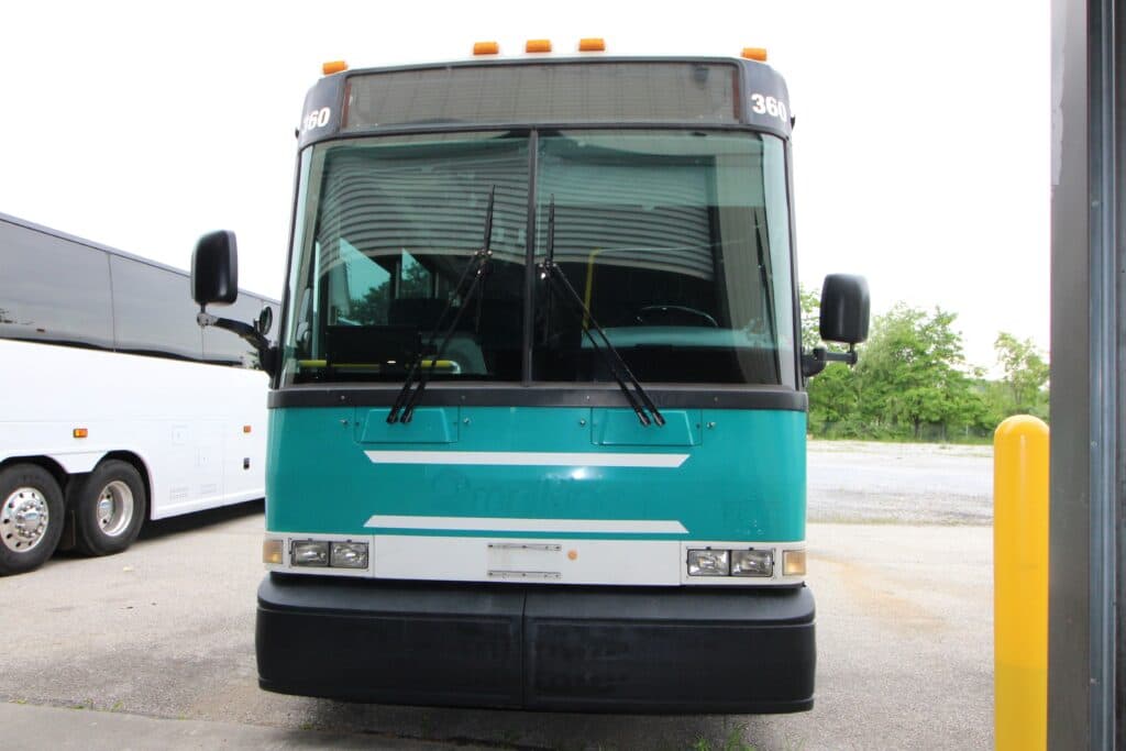 2006 Motor Coach Industries D4500 bus