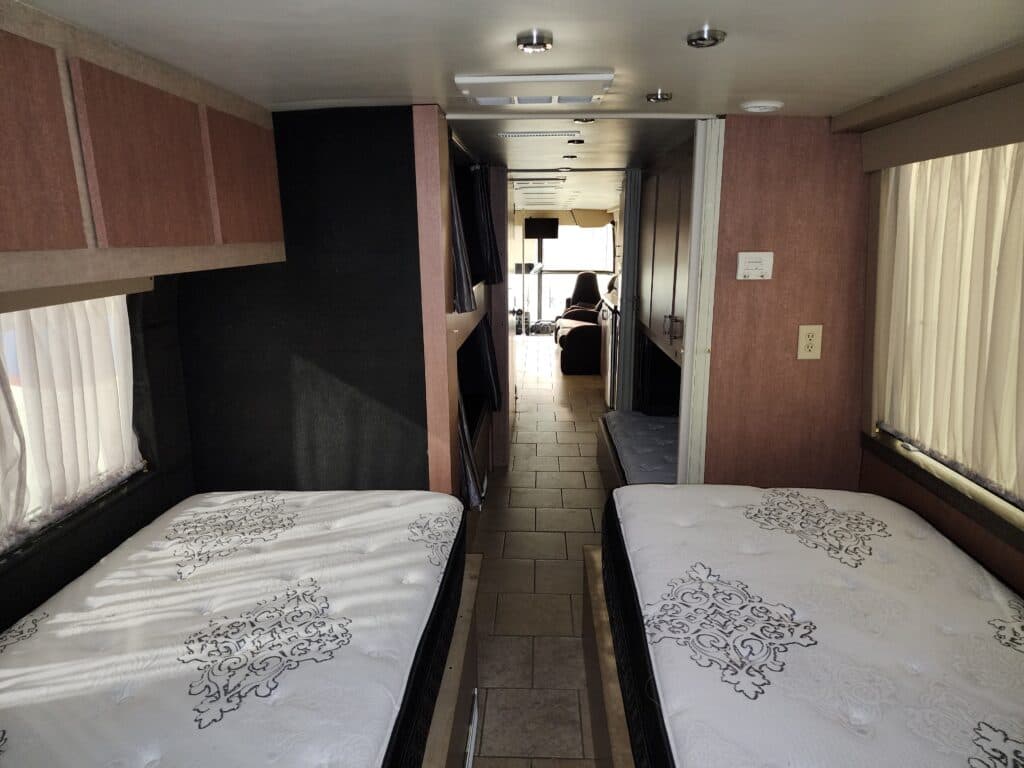 1995 Prevost H3-41 Motorcoach Conversion - Image 7