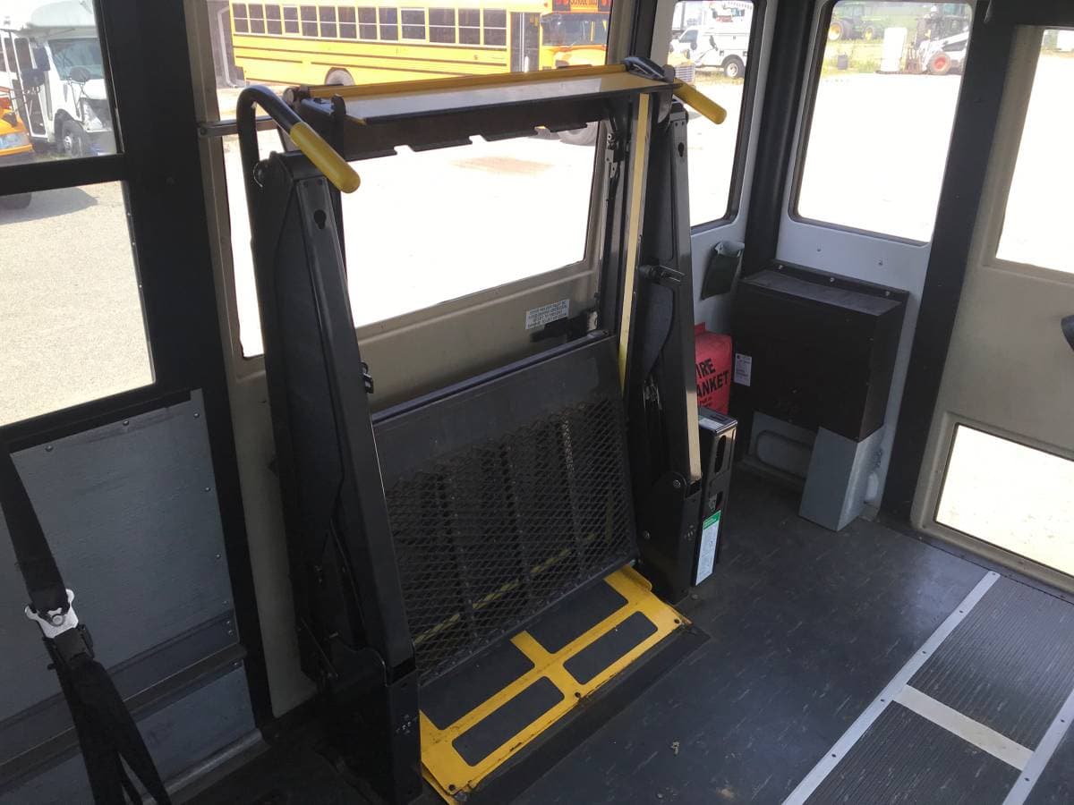2014 Thomas Saf-T-Liner C2 School Bus - Image 8