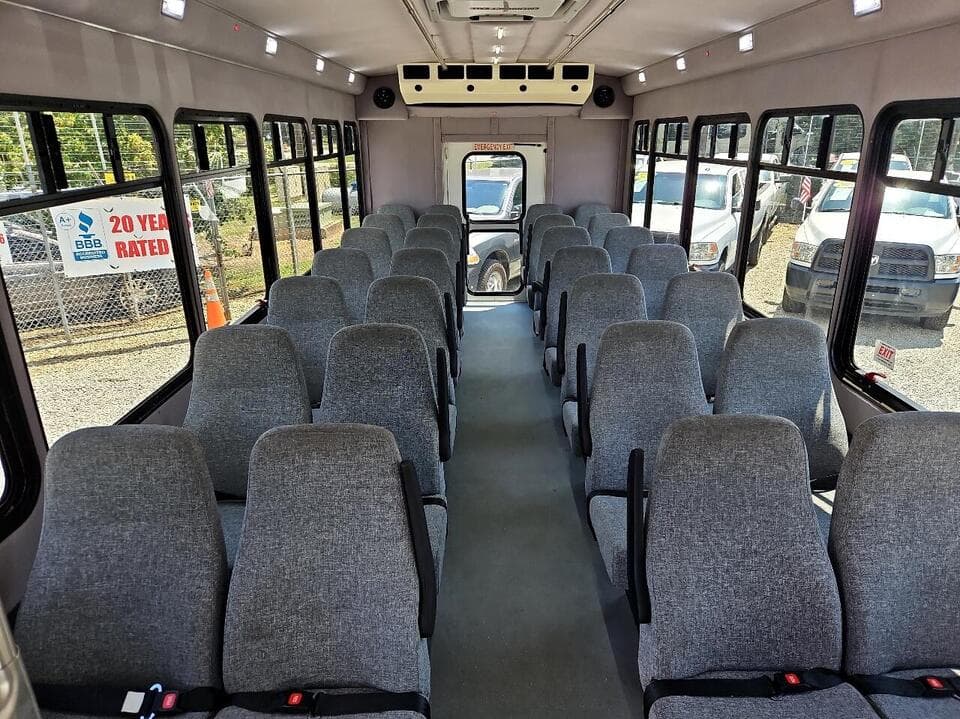2016 Ford F550 Startrans - Image 5
