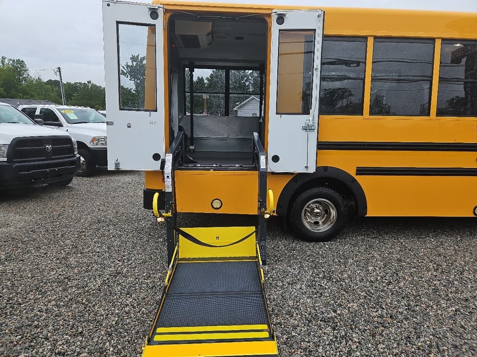 2016 Ford E450 Mini School Bus - Image 5