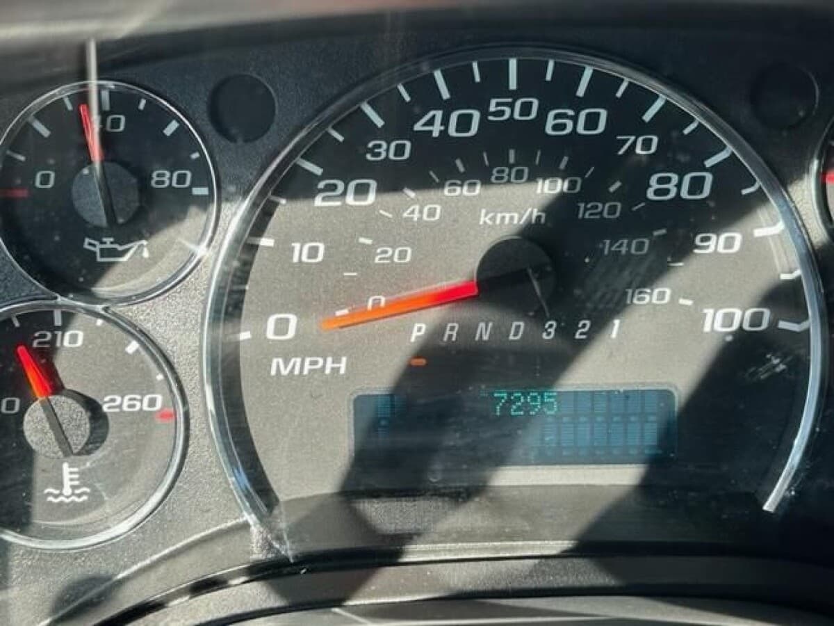 2008 Chevrolet Express 3500 School Bus - Image 11