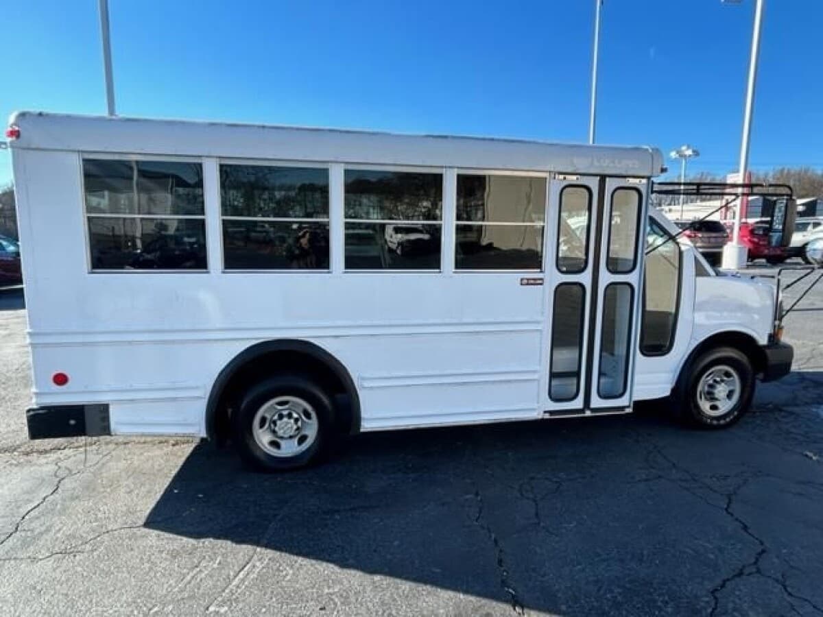 Express 3500 #10811 - Image 6