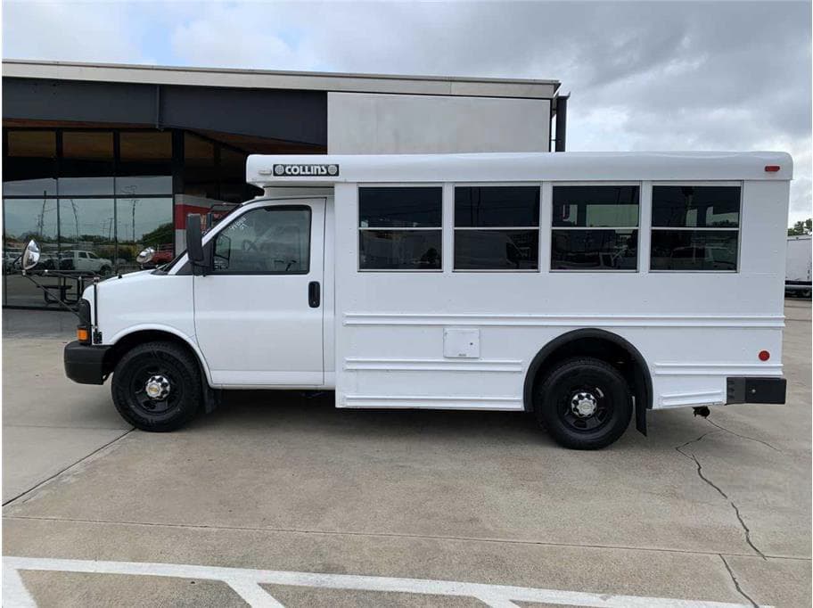 2007 Chevrolet Express 3500 - Image 3