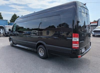 2016 Mercedes Benz 3500 Van - Image 10