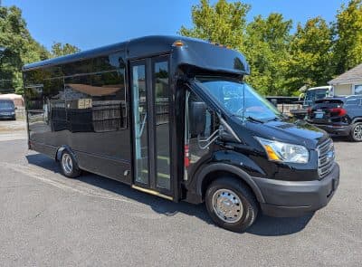2017 Ford Transit bus