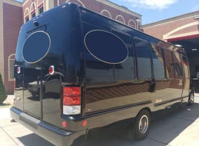 2015 Ford E450 Shuttle Bus - Image 5