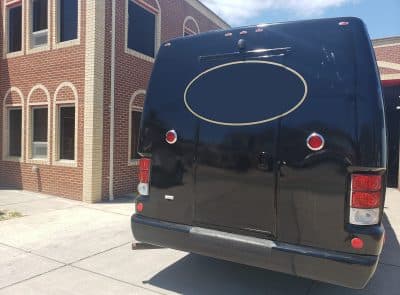 2015 Ford E450 Shuttle Bus - Image 7