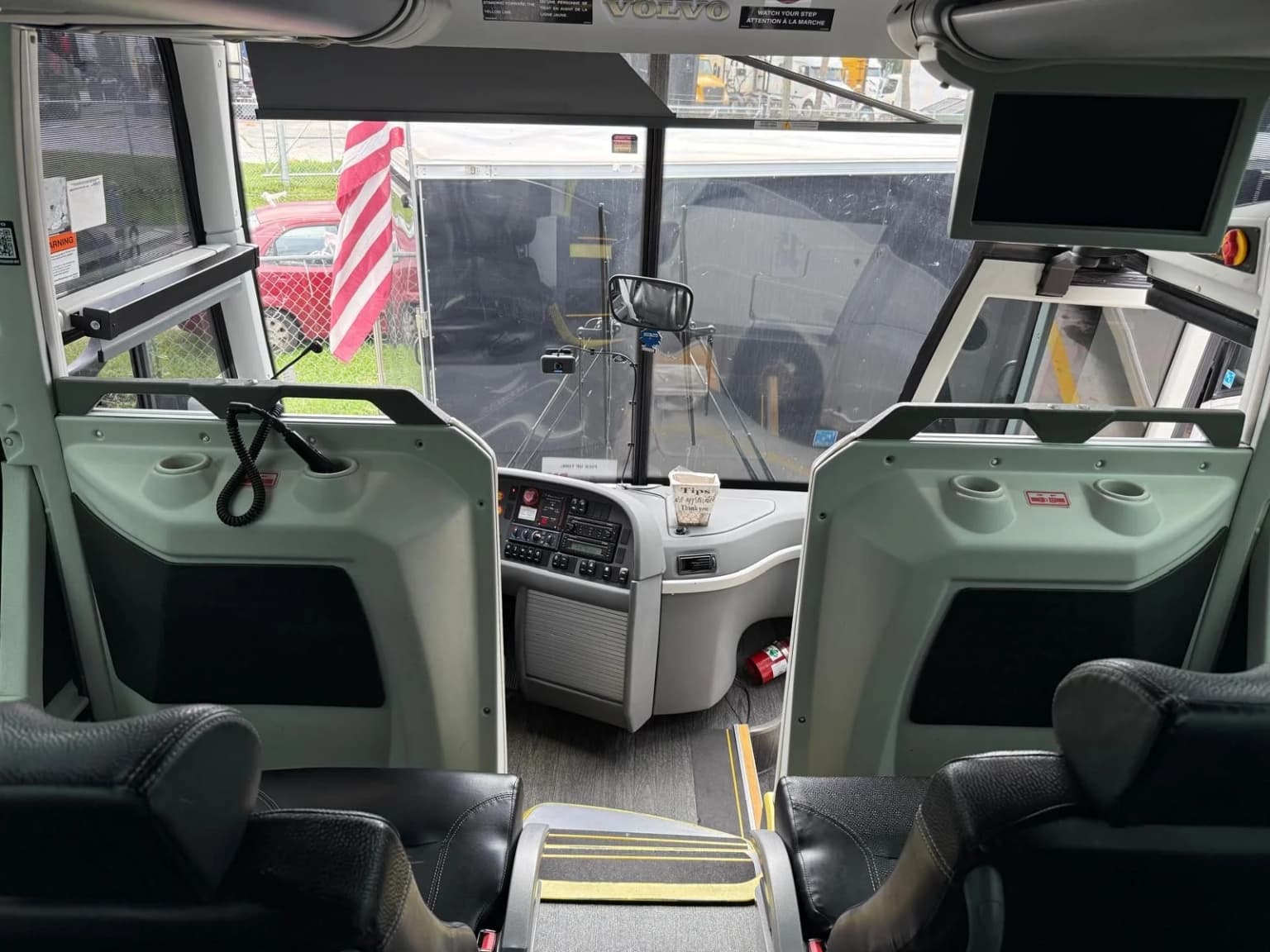 2019 Prevost 9700 Coach Bus - Image 9
