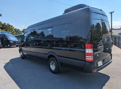 2014 Mercedes Benz 3500 Express Van - Image 4