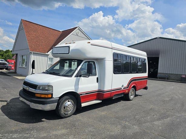 2008 Chevrolet G3500 bus
