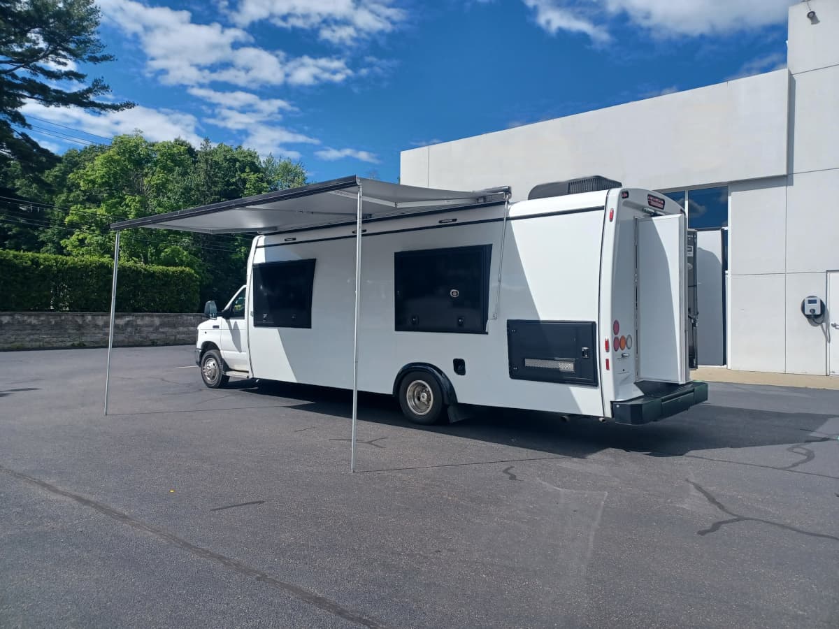 2016 Ford Econoline Cutaway Mini Bus - Image 2