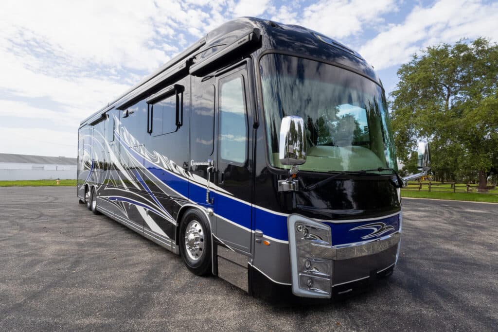 2019 Spartan Entegra bus