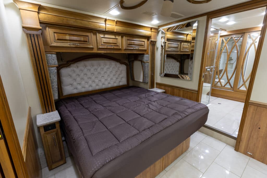  2019 Spartan Entegra Cornerstone 45W Motorcoach - Image 11
