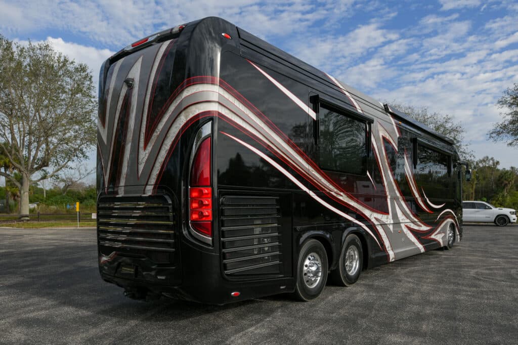  2017 Newell P50 Motorcoach Conversion - Image 5