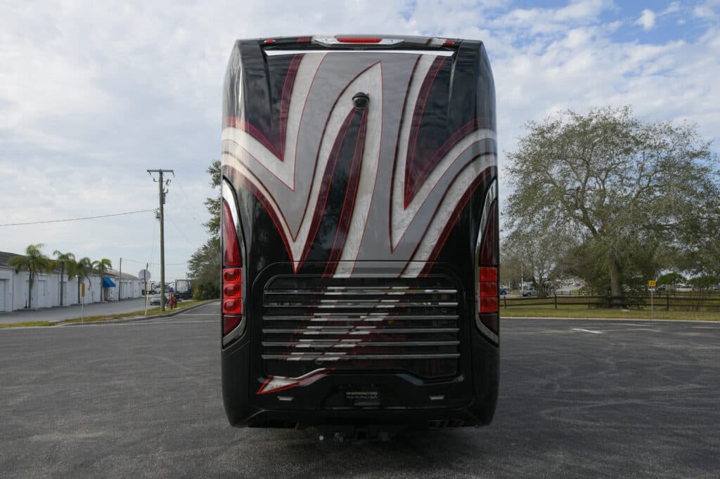  2017 Newell P50 Motorcoach Conversion - Image 7