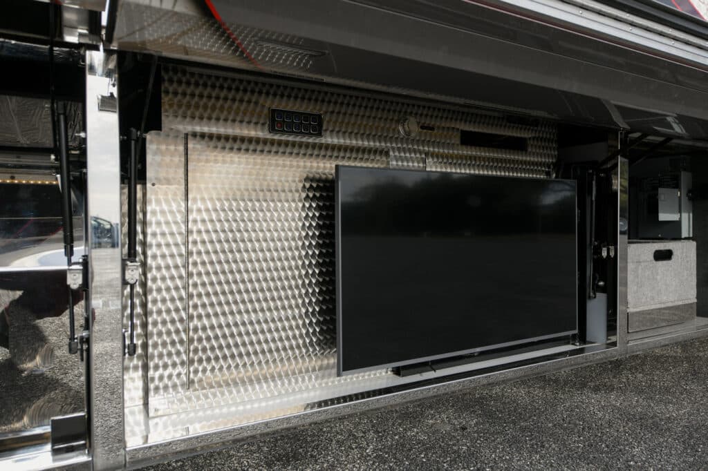  2017 Newell P50 Motorcoach Conversion - Image 8