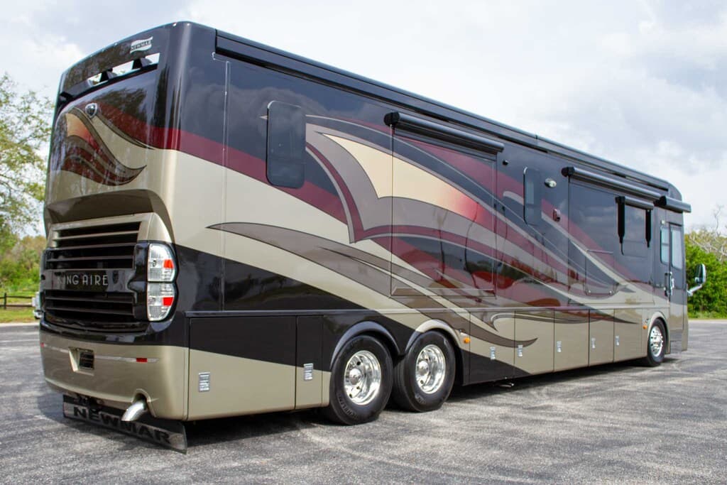  2013 Spartan K3 Newmar King Aire 4584 Conversion - Image 4