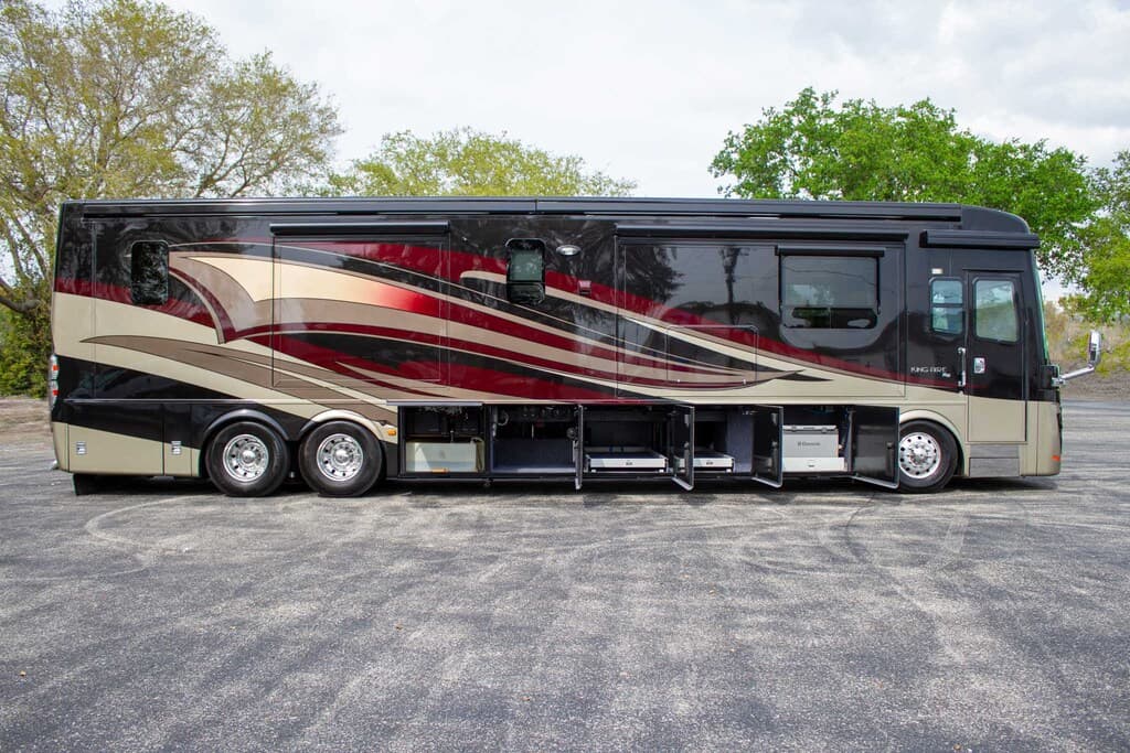  2013 Spartan K3 Newmar King Aire 4584 Conversion - Image 6