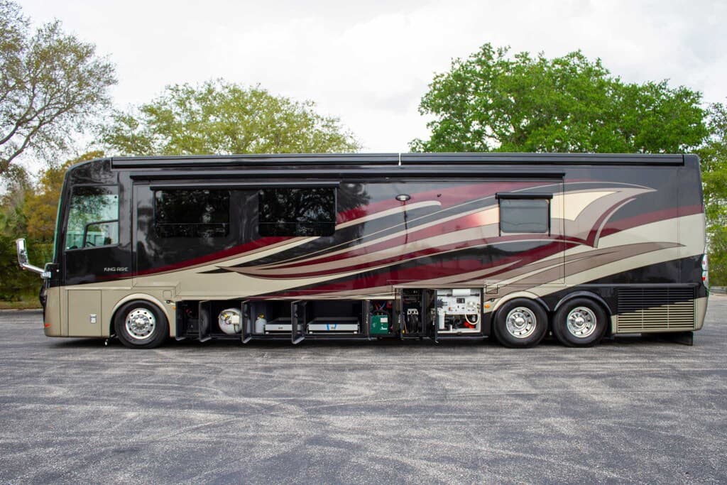  2013 Spartan K3 Newmar King Aire 4584 Conversion - Image 7