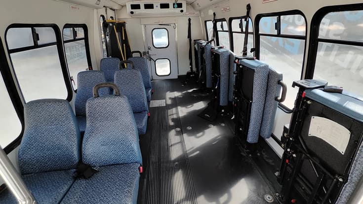 2015 Ford E450 Turtle Top - Image 12