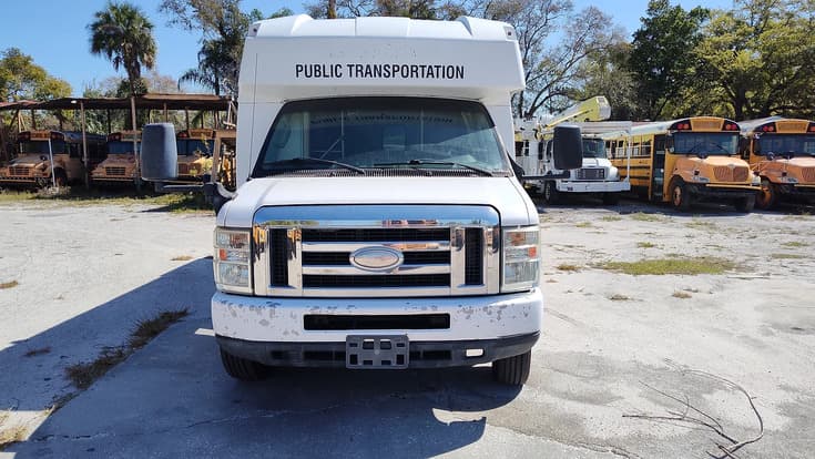 2015 Ford E450 Turtle Top - Image 2