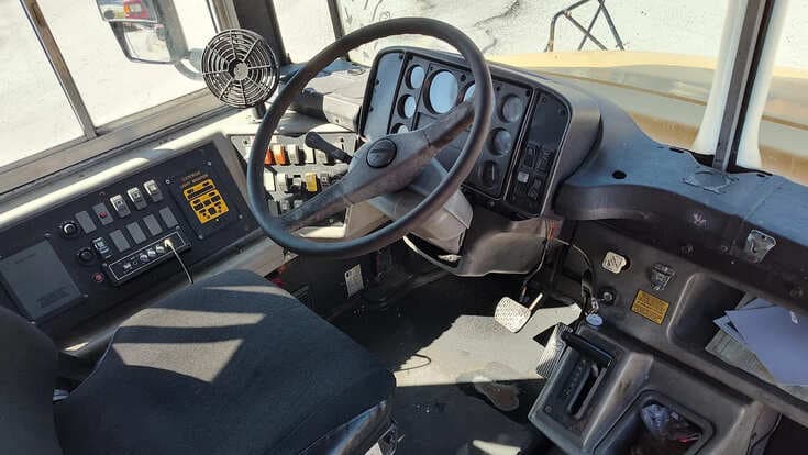 2002 Freightliner School Bus - Image 7