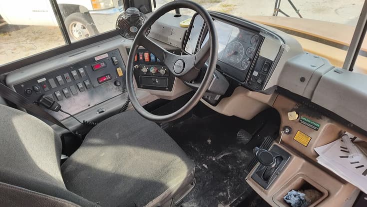 2006 Freightliner School Bus - Image 8