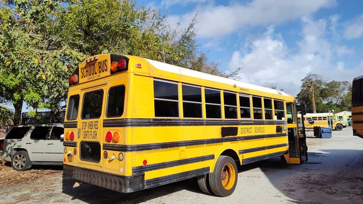 2002 Freightliner School Bus - Image 5