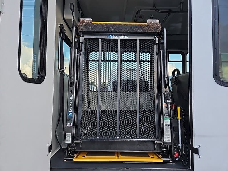 2019 Ford E350 Wheelchair Shuttle Bus - Image 5
