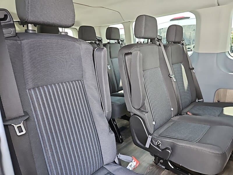 2017 Ford Transit XLT Passenger Van - Image 4