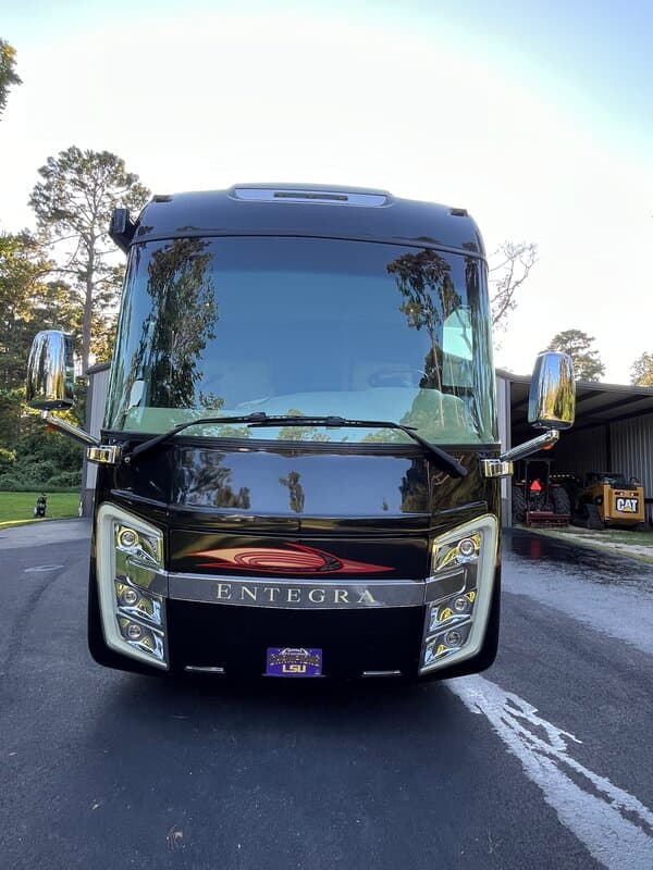 2016 Spartan Entegra Motorcoach Cornerstone - Image 3
