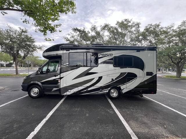 2017 Coachmen Prism LE 2200LE - Image 3