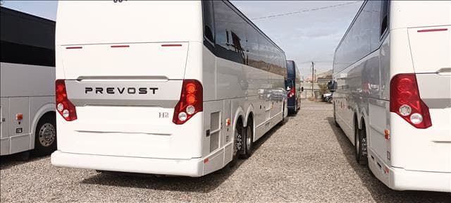 2016 Prevost H-345 Coach Bus - Image 4