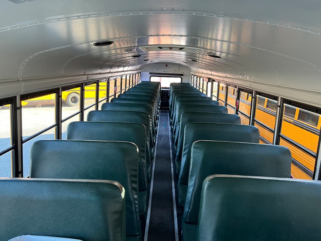 2014 Thomas HDX Saf-T-Liner School Bus - Image 6