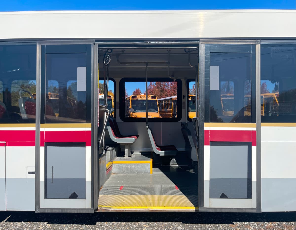 2011 Gillig Low Floor Transit Bus - Image 10