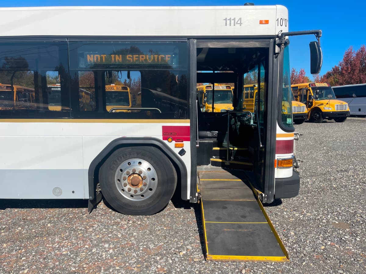 2011 Gillig Low Floor Transit Bus - Image 11