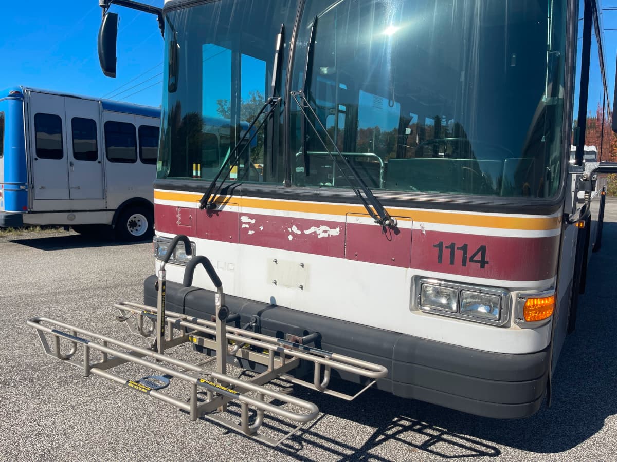 2011 Gillig Low Floor Transit Bus - Image 4