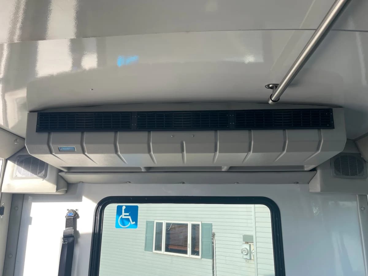 2018 Ford F550 Starcraft ADA - Image 11