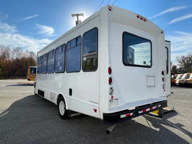 2018 Ford E450 ADA Shuttle Bus - Image 12