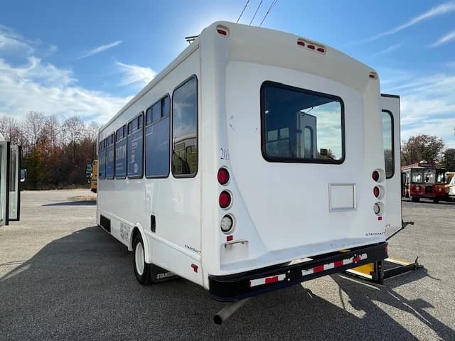 2018 Ford E450 ADA Shuttle Bus - Image 14